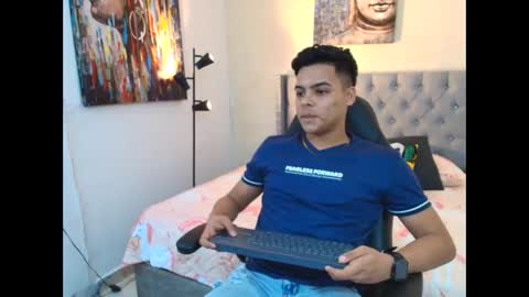 Snapshot of stewart_mateo_ chatting on September 2025 02:02:01 AM stewart online show from September 2025 02:02:01 AM
