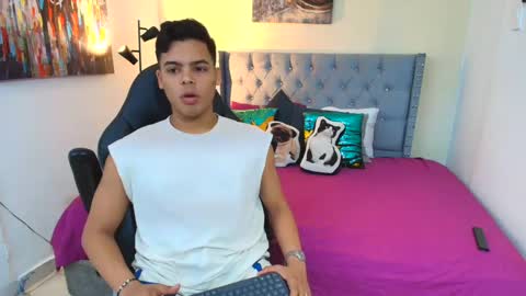 Snapshot of stewart_mateo_ chatting on September 2025 02:57:01 AM stewart online show from September 2025 02:57:01 AM