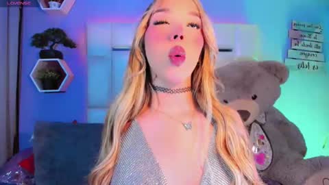 Snapshot of steyseequeen chatting on October 2025 07:34:02 PM Steisee Reyes online show from October 2025 07:34:02 PM