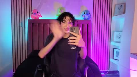 Sthepano  online show from March 2026 03:34:01 AM