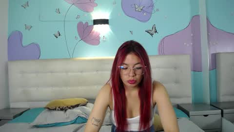 Snapshot of stickxcandy chatting on January 2025 11:49:02 AM StickXCandy online show from January 2025 11:49:02 AM