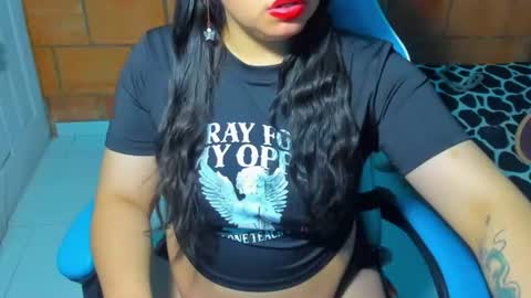 Snapshot of stifunivers_33 chatting on February 2025 03:01:02 AM Stif Universe online show from February 2025 03:01:02 AM