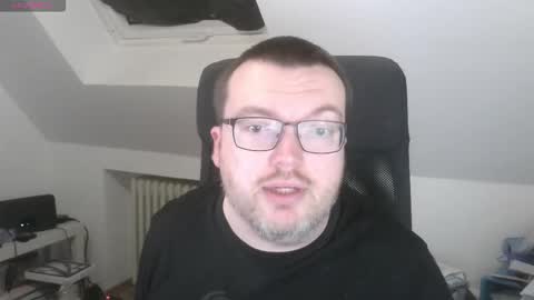 Snapshot of still_alive1985 chatting on November 2025 06:41:02 PM Oliver online show from November 2025 06:41:02 PM