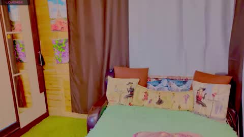 Snapshot of stiphlermomy chatting on October 2025 03:40:01 PM StiphlerMomy online show from October 2025 03:40:01 PM