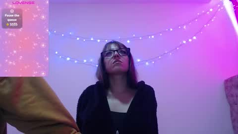 stiven online show from December 2025 07:29:02 PM