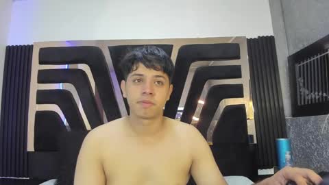 Snapshot of stiven_pooh chatting on December 2024 02:12:01 PM Steven Pooh online show from December 2024 02:12:01 PM