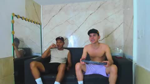 friends online show from November 2025 04:22:02 AM