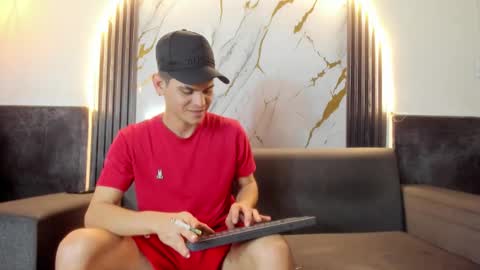 friends online show from February 2026 05:03:02 AM