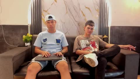 friends online show from March 2026 04:02:02 AM