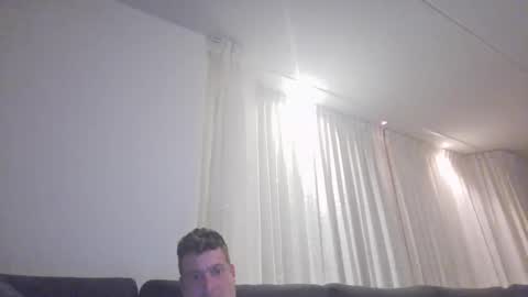 stoeprand92 online show from May 2026 12:52:02 AM