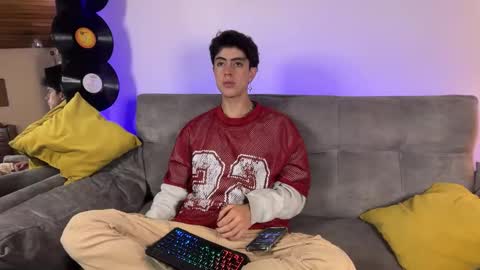 Stolas online show from February 2026 11:25:01 PM