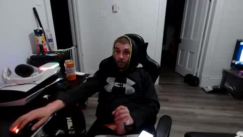 stonedpanda77 online show from May 2026 01:47:02 AM
