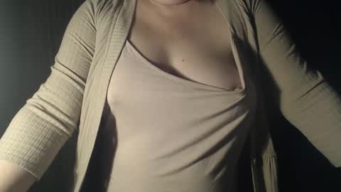 Snapshot of stonenipple chatting on November 2025 03:36:01 PM stonenipple online show from November 2025 03:36:01 PM