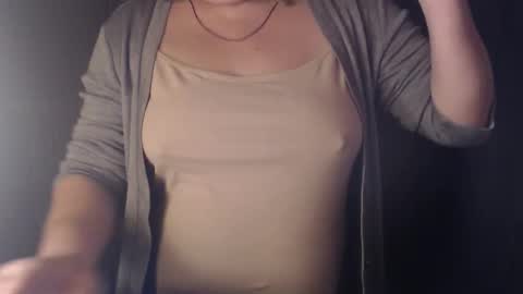 Snapshot of stonenipple chatting on November 2025 05:49:01 PM stonenipple online show from November 2025 05:49:01 PM