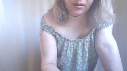 Snapshot of stonenipple chatting on April 2026 05:54:02 AM stonenipple online show from April 2026 05:54:02 AM