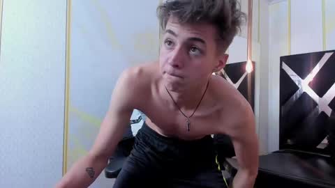 Snapshot of stonne69 chatting on March 2025 10:16:01 PM stonne69 online show from March 2025 10:16:01 PM