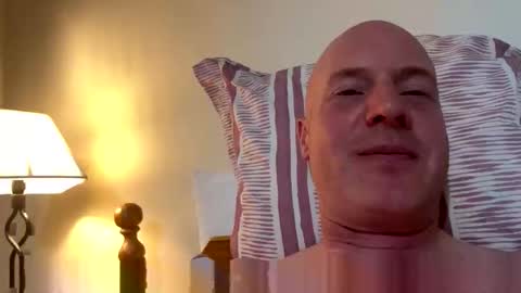 Snapshot of stoodley22 chatting on April 2026 09:01:02 PM Stoodley22 online show from April 2026 09:01:02 PM