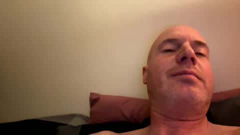 Snapshot of stoodley22 chatting on April 2026 08:43:02 PM Stoodley22 online show from April 2026 08:43:02 PM