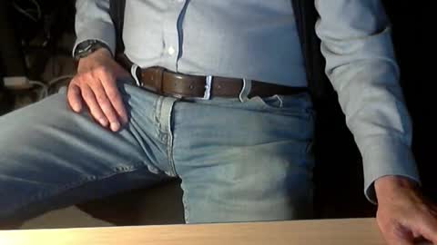 Snapshot of str8_dave chatting on May 2026 08:15:01 PM Dave online show from May 2026 08:15:01 PM