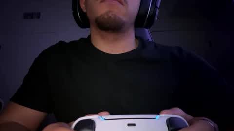 Snapshot of str8dj chatting on December 2024 01:51:02 PM Dj online show from December 2024 01:51:02 PM