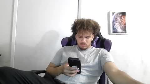 Snapshot of str8dj chatting on September 2025 05:44:01 AM Dj online show from September 2025 05:44:01 AM