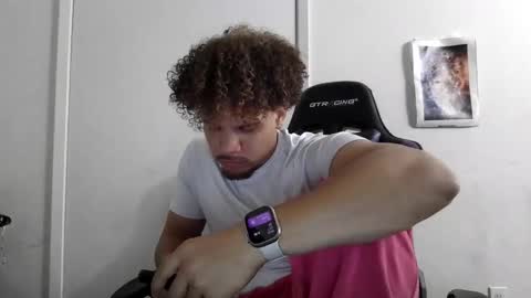 Snapshot of str8dj chatting on October 2025 04:36:01 AM Dj online show from October 2025 04:36:01 AM