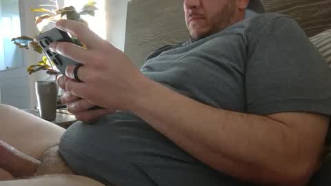 Masked man online show from February 2025 04:56:02 PM