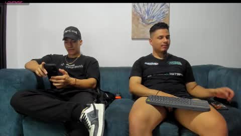 straight__friends online show from November 2025 02:16:02 PM