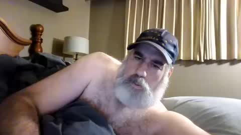 Straightbear4you online show from October 2025 10:48:02 AM