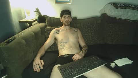 straitpipermann22 online show from September 2025 10:32:01 PM