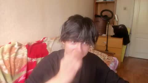 Snapshot of stralght_twinks chatting on July 2026 11:25:01 AM Ray online show from July 2026 11:25:01 AM