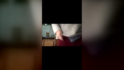 Snapshot of strandedstarfish chatting on December 2025 10:46:01 AM strandedstarfish online show from December 2025 10:46:01 AM