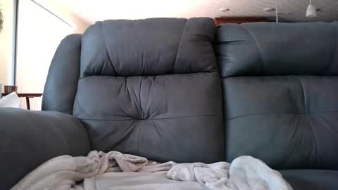 Snapshot of strangeratnight87 chatting on January 2026 07:27:01 PM strangeratnight87 online show from January 2026 07:27:01 PM