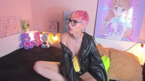 Snapshot of strawberry_kitty_ chatting on November 2025 03:01:02 PM strawberry_kitty_ online show from November 2025 03:01:02 PM