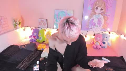 Snapshot of strawberry_kitty_ chatting on November 2025 11:21:02 PM strawberry_kitty_ online show from November 2025 11:21:02 PM