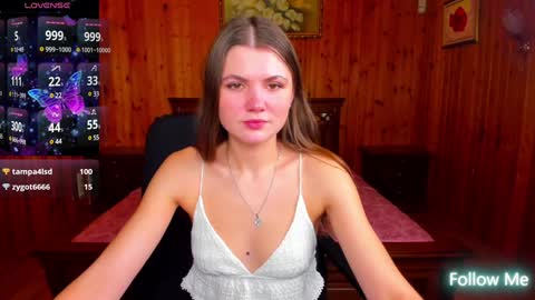 Snapshot of strawberrylux chatting on January 2025 06:45:02 AM Strawberrylux online show from January 2025 06:45:02 AM