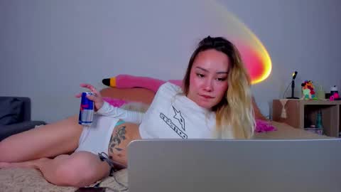 Tati and Lola online show from January 2026 01:38:01 PM