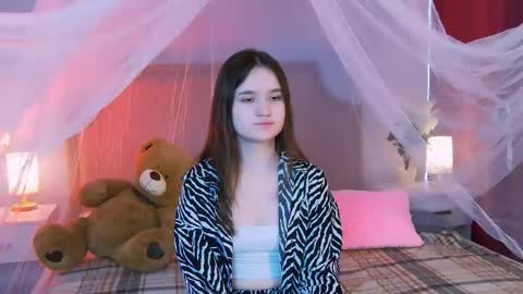 Snapshot of strawbunnybite chatting on June 2026 03:06:01 PM Bunny online show from June 2026 03:06:01 PM
