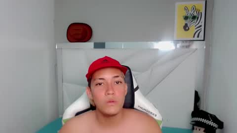 Snapshot of street_poemm_ chatting on February 2026 04:21:02 AM Street online show from February 2026 04:21:02 AM