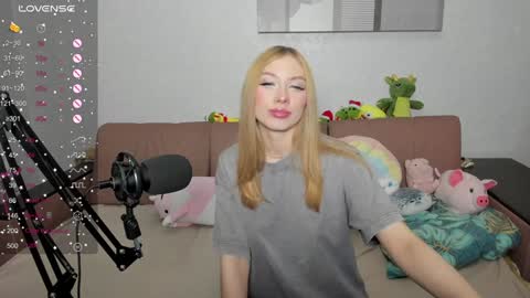 Streis  open pvt online show from January 2025 09:17:02 PM