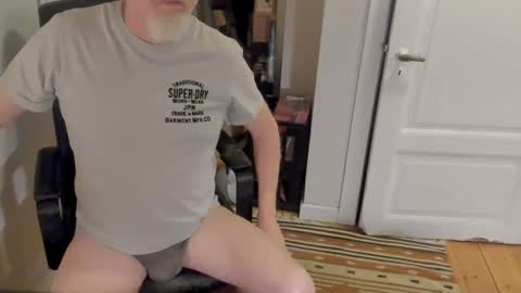 strip_m online show from January 2025 05:48:01 PM