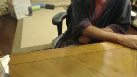 Snapshot of stromg2000 chatting on December 2024 03:58:01 PM stromg2000 online show from December 2024 03:58:01 PM