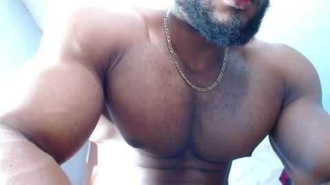 strong_george1 online show from December 2025 01:02:02 AM