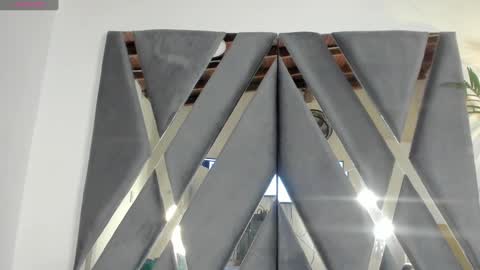 Snapshot of strong_girl_ chatting on March 2025 11:01:02 AM Alexa online show from March 2025 11:01:02 AM