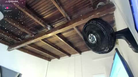 Snapshot of strong_girl_ chatting on November 2025 10:59:02 AM Alexa online show from November 2025 10:59:02 AM