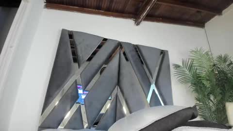 Snapshot of strong_girl_ chatting on November 2025 11:01:02 AM Alexa online show from November 2025 11:01:02 AM