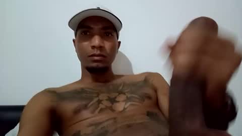 stronganddelicious online show from December 2025 04:32:01 AM