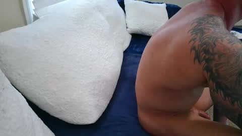 Snapshot of strongandhard073 chatting on March 2026 09:10:02 PM StrongAndHard online show from March 2026 09:10:02 PM