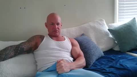 Snapshot of strongandhard073 chatting on May 2026 04:26:04 PM StrongAndHard online show from May 2026 04:26:04 PM
