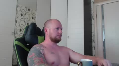 Snapshot of strongass18 chatting on June 2026 08:56:01 AM Alex online show from June 2026 08:56:01 AM